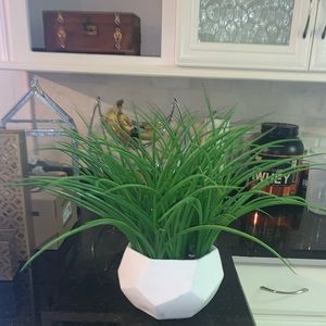 Artificial potted plant